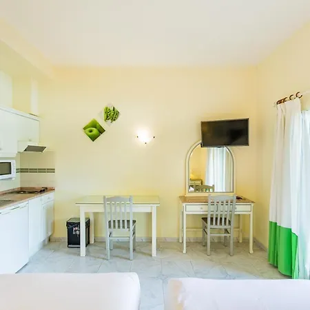Wot Algarve Hotel Almancil