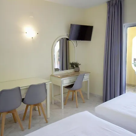 Wot Algarve Hotel 2*
